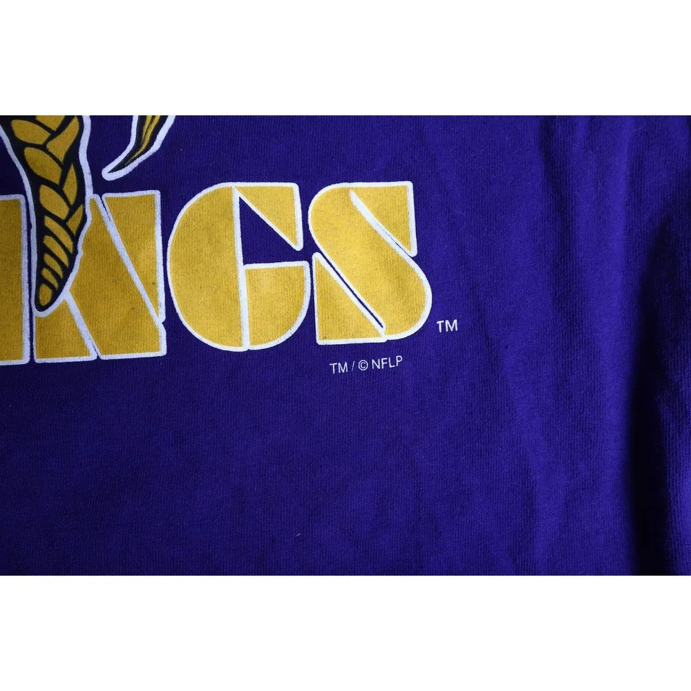 Vintage 1998 Minnesota Vikings Tultex Roster T-Shirt Purple Large Randy Moss NFL